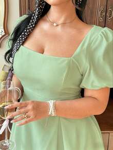 FleurLily 大码女式纯色方领花瓣袖收腰A字短连衣裙，优雅约会之选 - Limelight Green - 查看 4