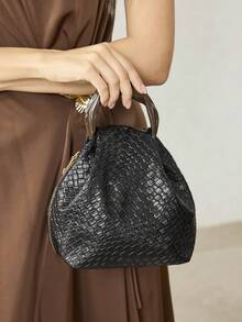 MOTF PREMIUM LADIES BLACK HANDBAG, EXQUISITE AND SIMPLE HOLIDAY WOVEN PU HANDBAG, ROUND HANDLE, OLD MONEY STYLE, HOLIDAY STYLE, RETRO STYLE, SUITABLE FOR LADIES, MOTHERS, COMMUTING, VACATION, DAILY, SHOPPING, TRAVEL - Black braid - View 6