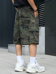 Manfinity EMRG Men's Casual Streetwear Multi-Pocket Camo Denim Cargo Shorts - Army Green - View 7