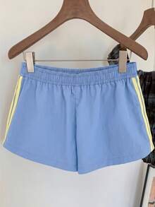 Comfortcana Quần short thể thao nữ màu xanh dương dáng ngắn, có viền sọc vàng bên hông, làm từ vải dệt trơn. - Màu xanh lam - Xem 6
