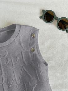 SHEIN Atasan Rajut Kasual Serbaguna untuk Bayi Laki-laki dengan Motif Huruf dan Kancing Dekoratif, Model Longgar, Musim Panas - Light Grey - View 6