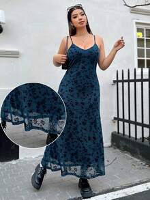 SHEIN EZwear Gaun Kamisol Bermotif Ukuran Besar, Biru Tua - Biru - View 1