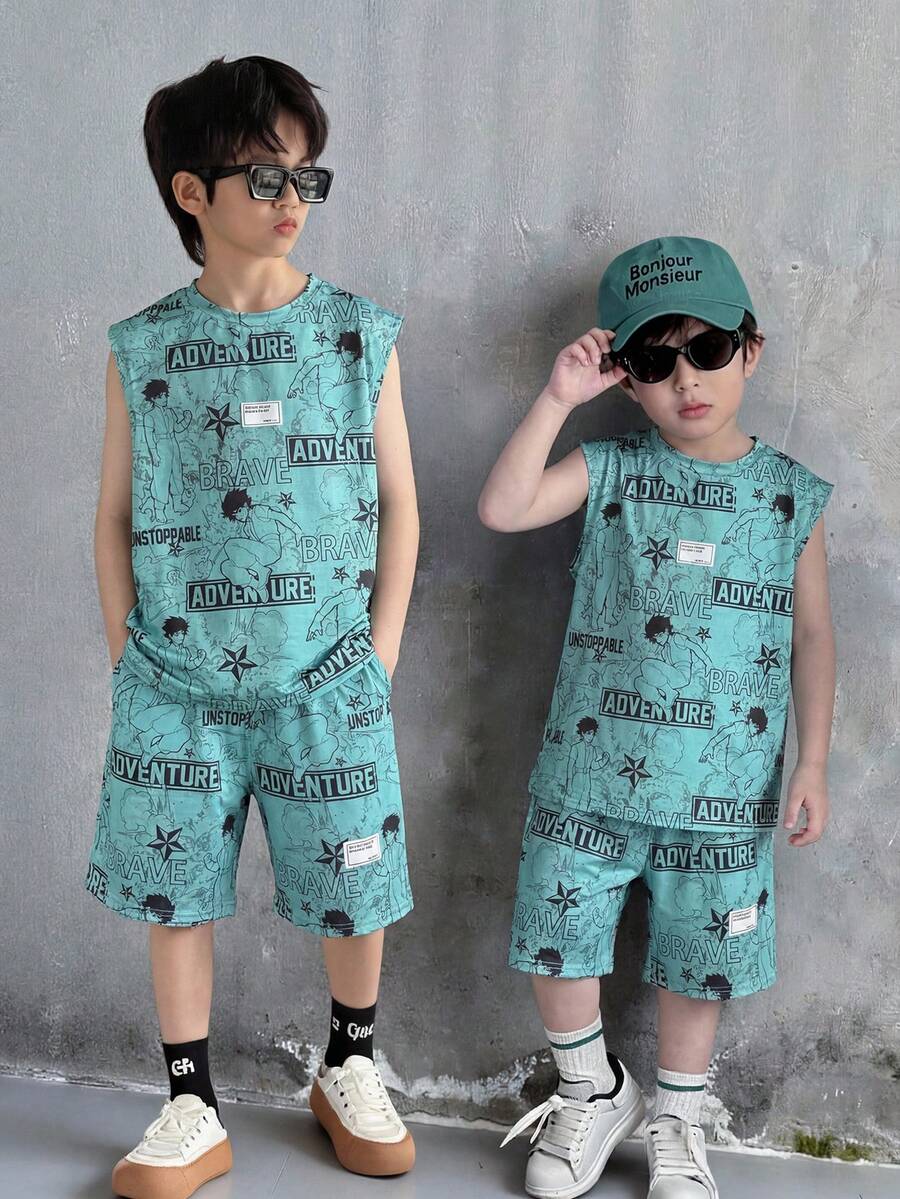 SHEIN Little Byeori 2件套儿童/青少年男童舒适休闲街头时尚字母印花连帽无袖背心和短裤套装，适合室内、室外、日常、运动、玩耍、派对、拍照、度假、春夏穿着。