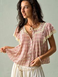 SoleilVie Blusa con cuello cuadrado, abotonada, con parches de encaje floral y mangas con volantes - Rosa Pálido - Ver 8
