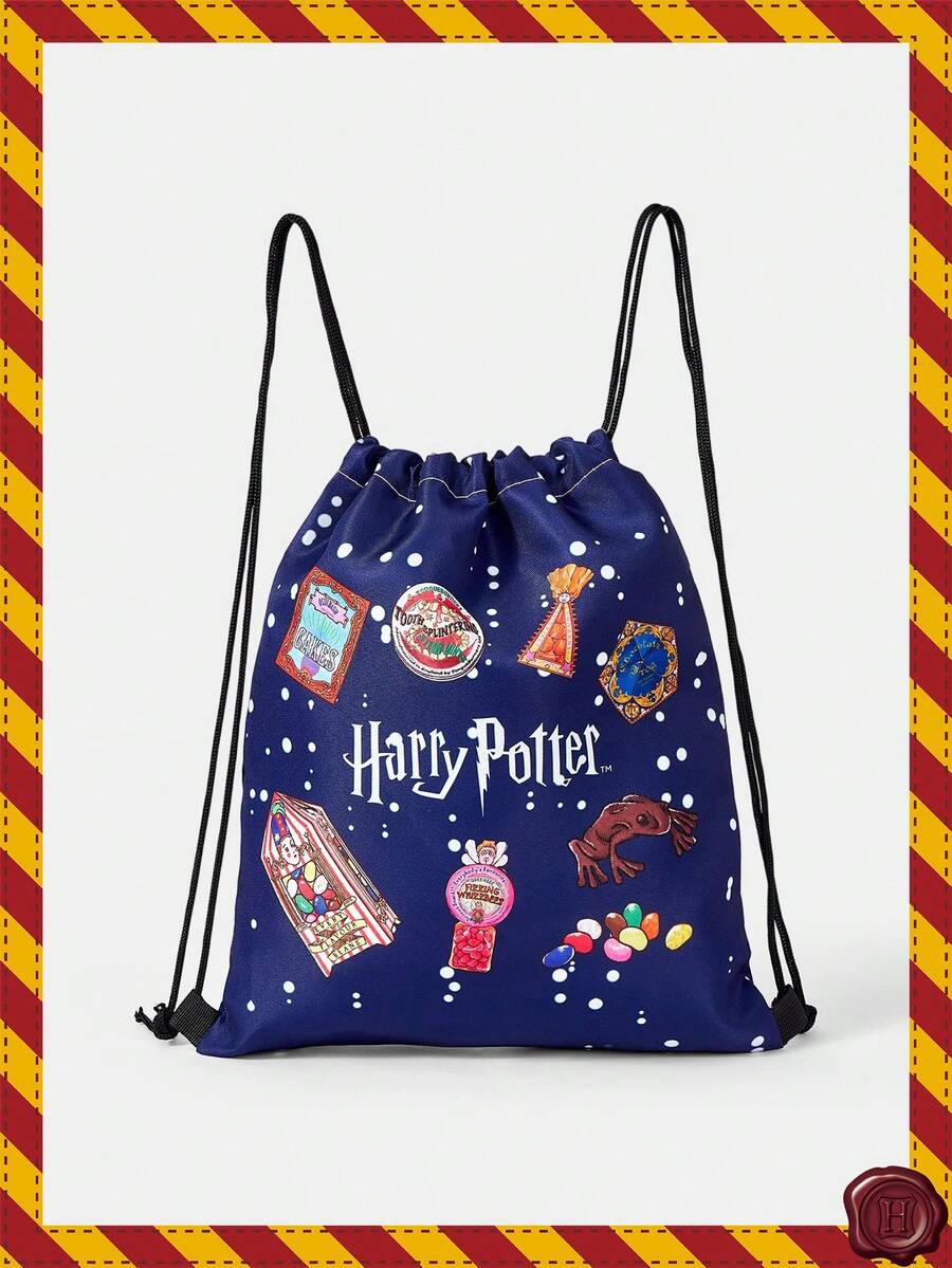 HARRY POTTER X SHEIN 一款印有神奇零食图案的抽绳背包,用途广泛,容量大,超轻便,经久耐用,实用百搭,美观大方,风格多样,包括简约休闲风、仿品风、中性风、运动风、可爱风、卡通风等等。这款背包便携透气,可折叠,防尘收纳,适合假日户外工作、办公送礼、通勤、旅行、度假等各种场合,是年轻女性和上班族的理想之选。 - 零食 - 查看 1