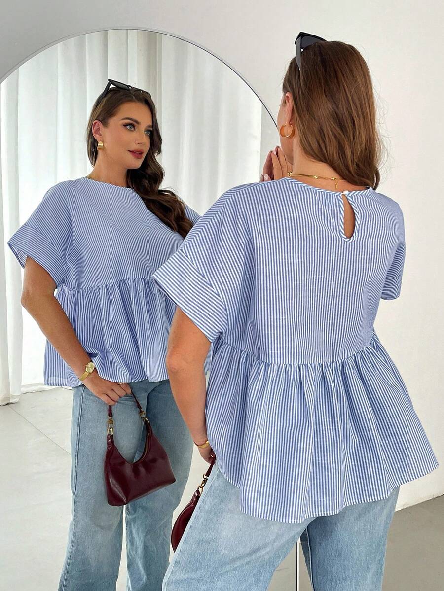 SHEIN Essnce Áo sơ mi nữ cỡ lớn thời trang xuân hè dáng rộng thoải mái, ôm dáng, kẻ sọc xanh trắng, tay ngắn, kiểu babydoll, áo công sở, áo kiểu nữ, áo dễ thương tôn dáng. - Màu xanh hải quân - Xem 1