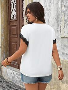 EMERY ROSE Plus Size Women's Black Lace Trim Romantic Fashion Versatile Commute Casual T-Shirt For Spring/Summer Vacation - Black and White - View 2