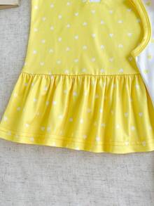 SHEIN Bộ 2 món váy mùa hè phong cách ngọt ngào cho bé gái, họa tiết chấm bi vàng dễ thương, cổ polo, không tay, gấu bèo nhún, chân váy đuôi cá, phong cách thường ngày thể thao đi dạo công viên - Màu vàng - Xem 6