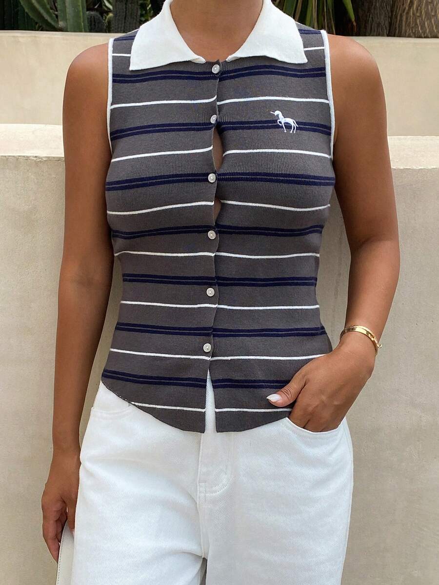 DAZY 撞色条纹 Polo 领无袖刺绣图案修身休闲度假夏季轻薄针织女式上衣 - 灰色 - 查看 1