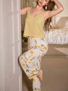 CottageSlumber Contrast Color Floral Print V-Neck Camisole & Pants Pajama Set - Multicolor - View 5