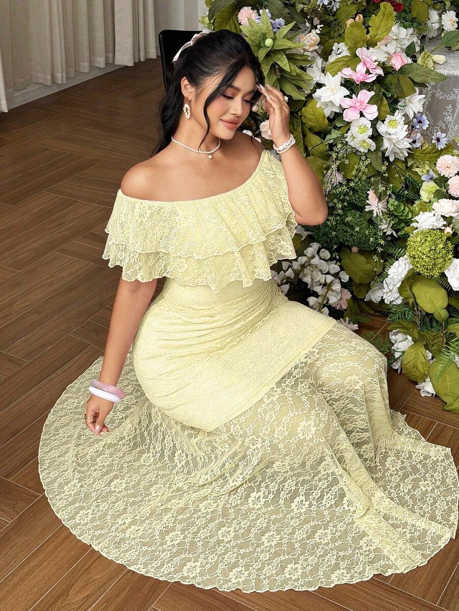 FleurLily Vestido maxi ajustado elegante con hombros descubiertos, volantes en el bajo y encaje para uso diario en talla grande - Amarillo - Ver 1