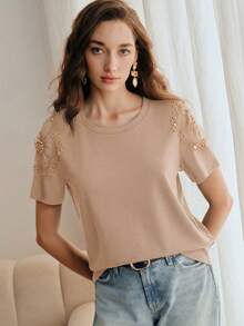 Anewsta Kaos Wanita Lengan Pendek Model Pas Badan dengan Kerah Bulat, Hiasan Manik-manik dan Jala Berongga, Desain Bahu Terbuka, Warna Polos - Khaki - View 5