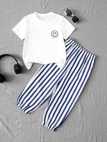 Set de 2 piezas con camiseta de manga corta de cuello redondo de tela de punto de unicolor y pantalones largos a rayas para niño pequeño, adecuado para uso casual de verano y vacaciones - Azul - Ver 4