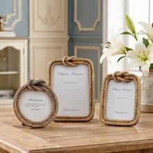 Cirelle 1 chiếc, Bộ khung ảnh mạ vàng họa tiết nút thắt cổ điển, khung ảnh để bàn bằng nhựa cao cấp kiểu Pháp nhiều kích cỡ, có thể dùng làm khung trưng bày ảnh, cũng như vật trang trí mềm mại kiểu Pháp cổ điển, đạo cụ phông nền chụp ảnh, phù hợp với phong cách Châu Âu, Pháp, cổ điển, sang trọng, phong cách và nhiều phong cách nhà khác nhau, khung ảnh treo tường đa năng, khung trang trí nhà cửa, khung ảnh cưới, thích hợp làm khung trưng bày trên bàn, khung trang trí phòng ngủ, khung ảnh treo tường phòng khách, khung ảnh trang trí lối vào. - 18020 - Xem 7