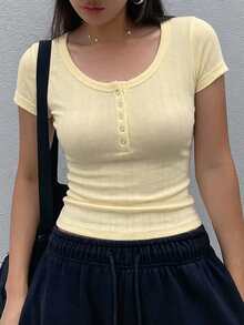 DAZY 女款純色百褶休閒百搭日常短袖T恤 夏季可愛上衣 - 淡黃色 - 查看 4