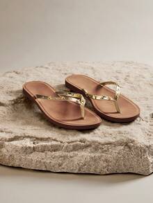 SHUZIA Women's Minimalist Seastar Seashell Decor Thong Strap Slip-On Flat Sandals - Gold - View 6