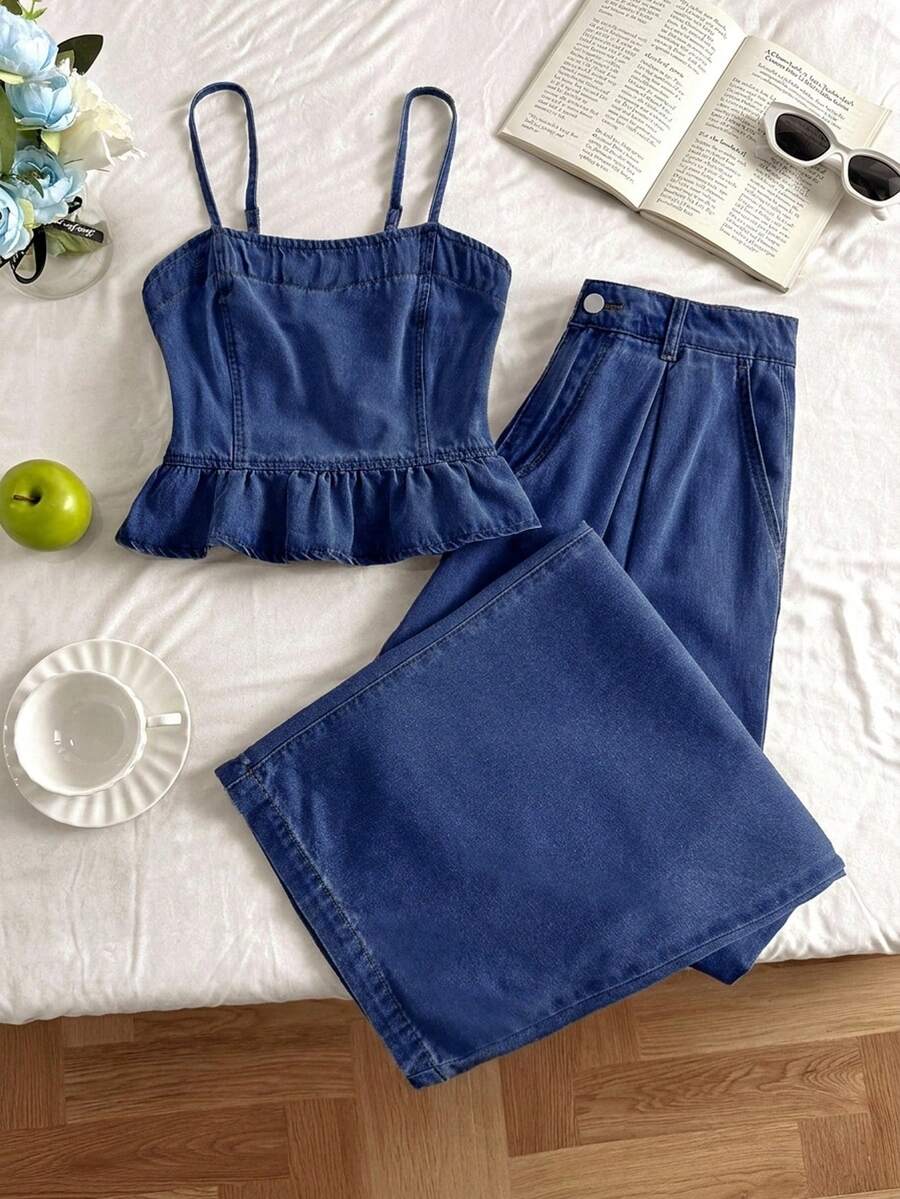 Comfortcana 大码女式时尚荷叶边吊带背心和休闲口袋牛仔裤两件套 - 深色水洗藍 - 查看 1