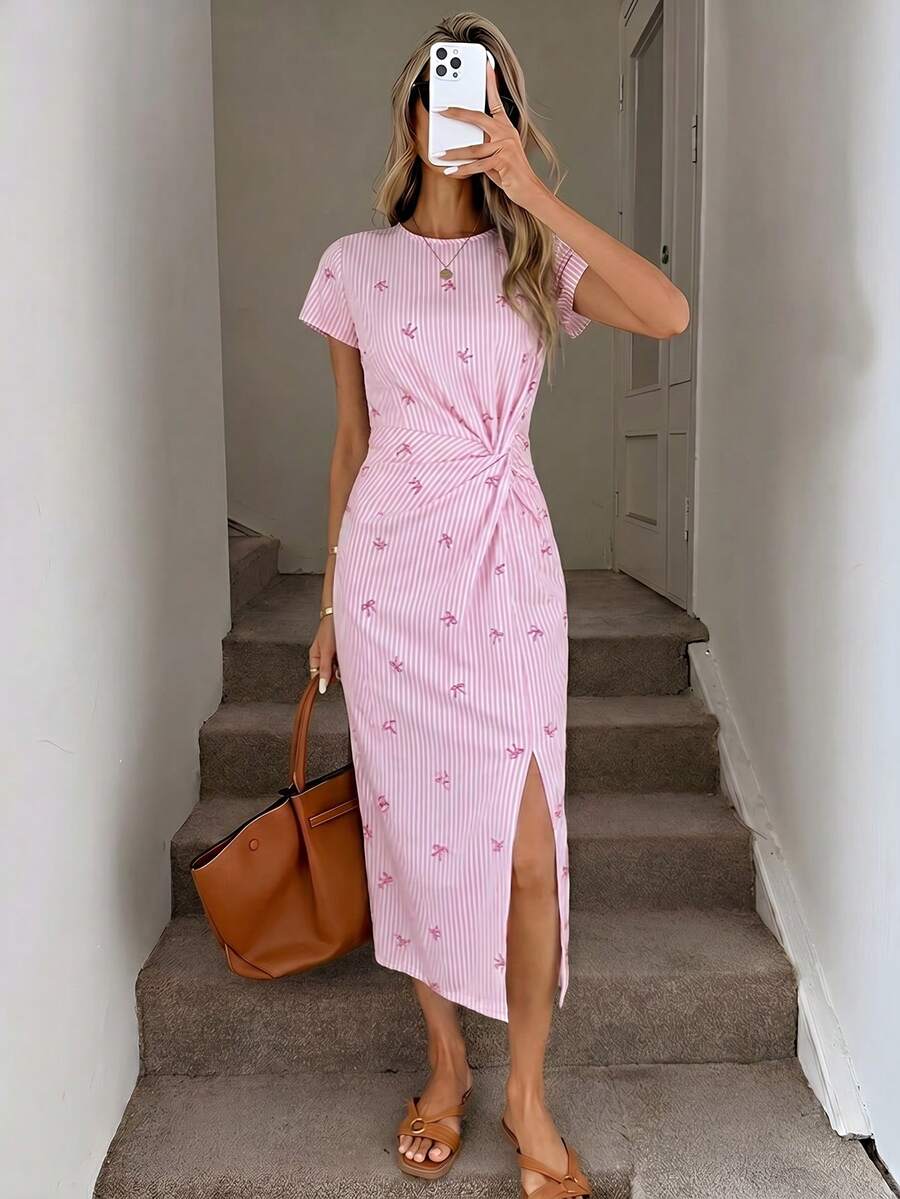 SHEIN LUNE 休闲简约粉色条纹蝴蝶结印花优雅扭腰高开衩无袖中长连衣裙，女士休闲针织纹理修身连衣裙，女士生日装，女士健身套装，女士婚礼宾客礼服，女士办公着装 - 彩色 - 查看 1