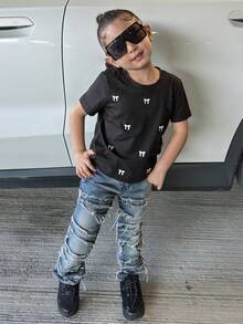 Dazy Kids Camiseta básica de manga corta para niñas (talla pequeña) con patrón de bordado de lazo - Negro - Ver 6