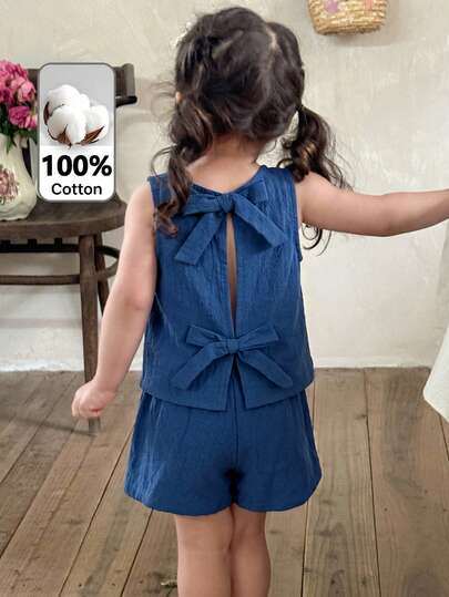 SHEIN Bộ 2 món cho bé gái, áo cổ tròn màu trơn có nơ phía sau và quần short, màu xanh dương, 100% cotton.