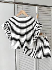 SHEIN 2pcs/Set Young Girl Round Neck Short Sleeve Striped Ruffle Sleeve T-Shirt And Striped Shorts - Black and White - View 5