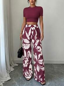 Elenzga Bộ 2 món đồ mặc thường ngày đi nghỉ mát: Áo croptop màu trơn và quần họa tiết hoa. - Màu Đỏ Sâu - Xem 4