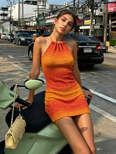 Selianne Váy ngắn đi biển dành cho nữ, váy ngắn hở lưng cổ yếm, kiểu nhuộm tie-dye màu cam, chất liệu vải dệt họa tiết, thích hợp cho các lễ hội âm nhạc.
