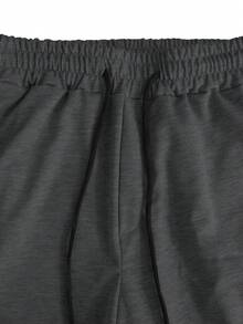Manfinity Homme 纯色深灰色面料短裤，适合休闲运动男士灰色短裤男士慢跑短裤 - 深灰色 - 查看 3