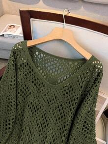 SHEIN PETITE CURVE Plus Size Women Hollow Out Sun Protection Blouse, Spring/Autumn - Dark Green - View 4