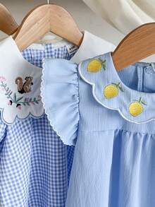 Vintaside Kids 女嬰可愛淺藍色連身褲 夏季櫻花刺繡領口 甜美簡約 舒適版型 親子套裝 休閒出遊連身褲 - 藍色 - 查看 6
