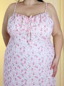 Pretty and Ole 大尺碼碎花胸部抓皺高衩細肩帶洋裝，夏季乳女風洋裝、束身洋裝，女款優雅束身洋裝 - 粉色 - 查看 3