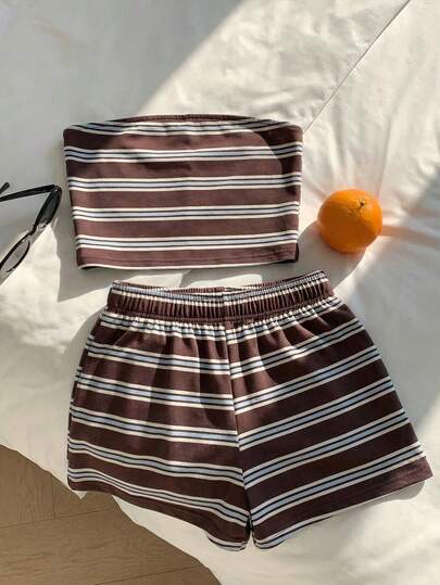 Comfortcana Bộ đồ 2 mảnh kẻ sọc nâu, thích hợp cho kỳ nghỉ, mùa tốt nghiệp, áo mùa hè, đi làm hàng ngày, hẹn hò, tụ họp, mùa thu/đông/hè, Giáng sinh, Năm mới, Lễ Tạ ơn, tiệc tùng, đám cưới, bãi biển, lễ tốt nghiệp, thời trang, thanh lịch, thường ngày, đi chơi, hẹn hò, đặt chỗ, đi làm, bóng bẩy, Ngày lễ tình nhân, sang trọng, kỳ nghỉ, thường ngày, Y2K, đi chơi, lễ tốt nghiệp, v.v.