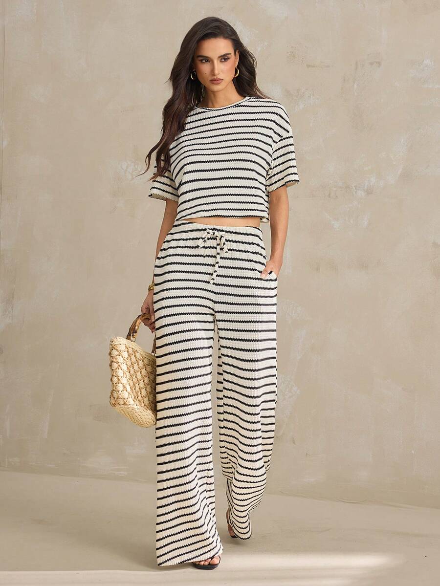 SHEIN Tall 女士时尚百搭条纹短袖T恤和抽绳腰带口袋长裤两件套 - 杏色 - 查看 1