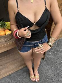 Sunnyshic 黑色设计感十足的露肩吊带背心，垂领设计，性感修身。 - 黑色 - 查看 6