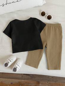 SHEIN 2pcs Baby Boys/Girls Cute Casual Waffle Fabric Short Sleeve Pants Pajama Set, Suitable For Home, Daily Wear And Outings, Spring/Summer - Multicolor - View 2