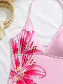 SHEIN 2件套少女粉色碎花花瓣滚边弹力速干舒适针织泳衣套装，适合海滩、泳池、海边、冲浪、度假、夏季旅行，亲肤速干：时尚少女海滩度假/沙滩泳池装扮。粉色碎花泳衣，少女连体泳衣，青少年泳装，少女夏季泳装。 - 粉色 - 查看 4
