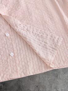 AXEPEAK Áo sơ mi nam tay ngắn kẻ sọc in chữ, kiểu dáng thường ngày. - Đỏ - Xem 6
