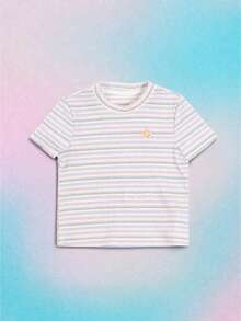 SUMWON Camiseta de punto acanalado con rayas horizontales multicolor pastel y aplicación de flor en el cuello redondo, de manga corta, para primavera y verano - Multicolor - Ver 1
