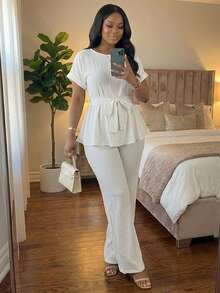 SHEIN Lady CURVE 大码女式纯色圆领短袖衬衫和裤子休闲两件套 - 白色 - 查看 2