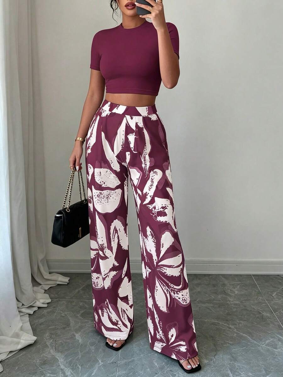 Elenzga Bộ 2 món đồ mặc thường ngày đi nghỉ mát: Áo croptop màu trơn và quần họa tiết hoa. - Màu Đỏ Sâu - Xem 1