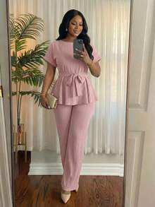 SHEIN Lady CURVE 大码女式粉色圆领短袖衬衫和裤子休闲两件套，配套上衣和裤子两件套，女式服装，荷叶边上衣套装，粉色两件套 - 粉色 - 查看 6