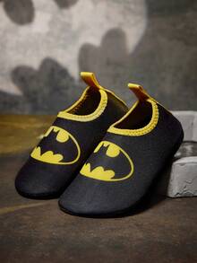 BATMAN X SHEIN 幼兒與兒童戶外運動休閒時尚防滑水鞋，舒適透氣可愛卡通圖案沙灘鞋，女童粉色訓練鞋 - 黑色 - 查看 7