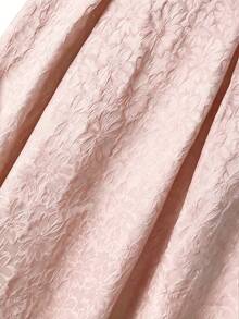 GlowEve CURVE Falda A-Line minimalista con jacquard floral para mujer talla grande, elegante atuendo casual para la oficina, el viaje y las vacaciones - Rosa - Ver 4