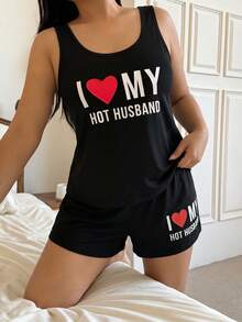 Napfluff CURVE Napfluff CURVE Bộ đồ ngủ cỡ lớn kiểu dáng thường ngày gồm áo tank top và quần short in chữ, họa tiết trái tim và khẩu hiệu. - màu đen - Xem 3