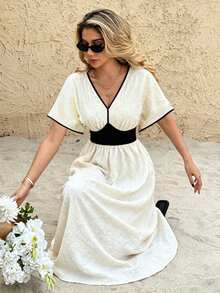 Modelyn Vestido midi de verano con cintura acampanada y contraste de blanco y negro en jacquard elegante para mujer - Blanco y Negro - Ver 3