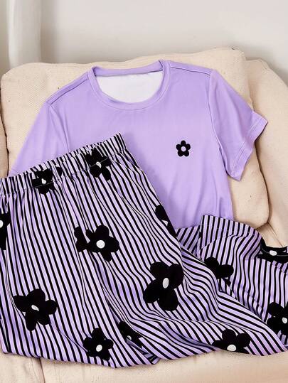 SHEIN 2pcs/Set Awesome Girls' Purple T-Shirt Top + Striped Purple & Black Floral Print Casual Straight Pants, Minimalist Loose Fit Comfortable & , Delicate Floral Decor On Top, Suitable For Daily Wear, Vacation, Casual Photo Shoot, Creating A Fashionable And Look With A Summery Vibe