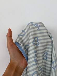 ZzzCrew Bộ đồ ngủ nữ gồm áo hai dây và quần short in hình trái tim kẻ sọc. - Nhiều màu - Xem 7