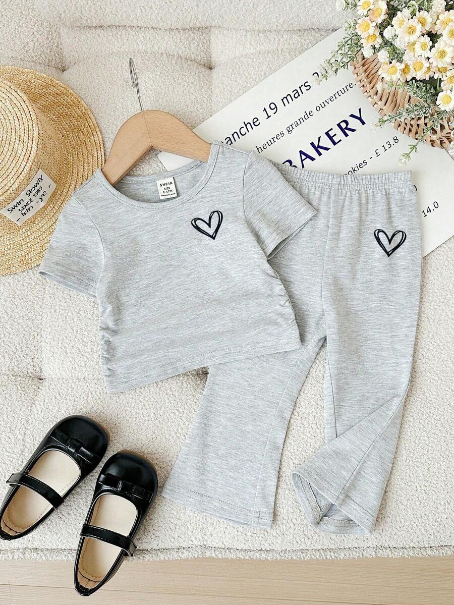 SHEIN Bộ áo thun và quần in hình trái tim cho bé gái - Nhiều màu - Xem 1
