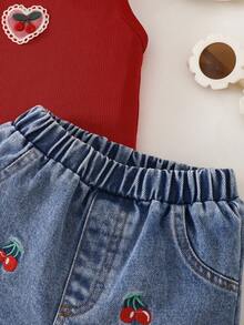 SHEIN Playful Pals 2pcs Baby Girls' White Floral Print Tank Top And Loose Comfortable Green Denim Shorts Set, Casual And Cute Style - Red - View 7