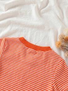 SHEIN Playful Pals 1歲女嬰/幼兒紅白色條紋短袖T恤上衣，柔軟針織夏季休閒畢業款羅紋領寬鬆舒適T恤 - 橘色 - 查看 7